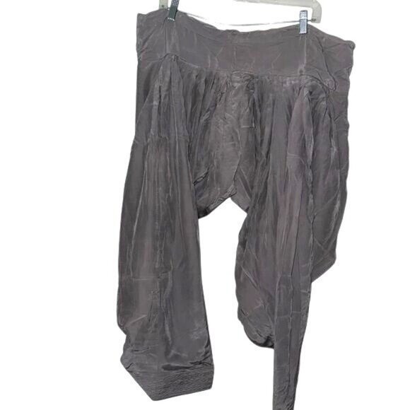 Silk-Like Gray Harem Pants With Elastic Waist - Picture 1 of 8